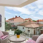 Elena Deluxe Mit Whirlpool Und Beheiztem Pool Am Und Wunderschönen Blick Auf Brijuni Inseln Villa *