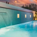 Villa Elena Deluxe Mit Whirlpool Und Beheiztem Pool Am Und Wunderschönen Blick Auf Brijuni Inseln *
