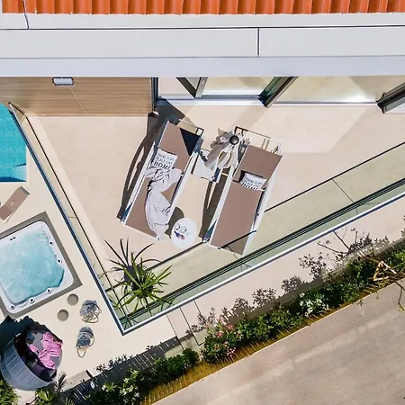 Elena Deluxe Mit Whirlpool Und Beheiztem Pool Am Und Wunderschoenen Blick Auf Brijuni Inseln فيلة