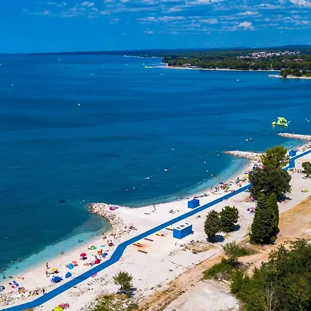Elena Deluxe Mit Whirlpool Und Beheiztem Pool Am Und Wunderschoenen Blick Auf Brijuni Inseln *