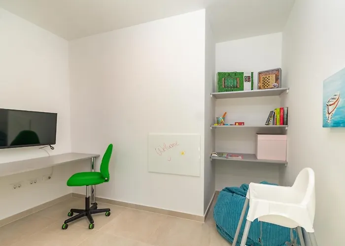 Elena Deluxe Mit Whirlpool Und Beheiztem Pool Am Und Wunderschoenen Blick Auf Brijuni Inseln *