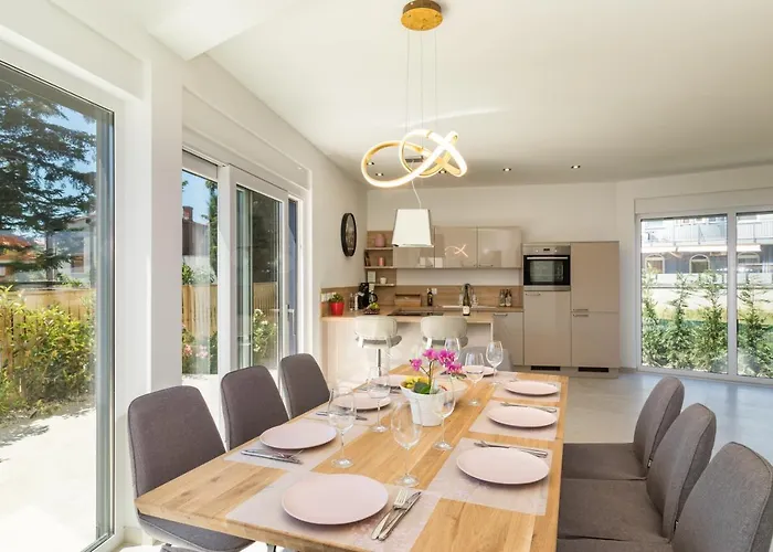 Elena Deluxe Mit Whirlpool Und Beheiztem Pool Am Und Wunderschoenen Blick Auf Brijuni Inseln Willa *